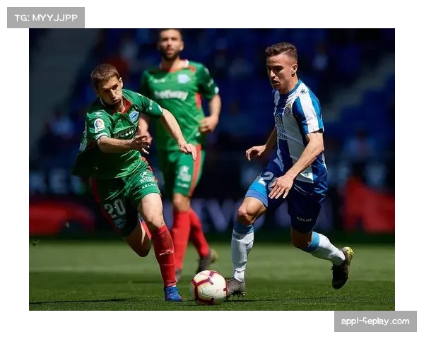 阿拉维斯门将西韦拉单场完成11次扑救，创个人西甲生涯纪录